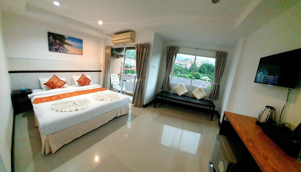 Athome @Nanai 8 Patong Экстерьер фото
